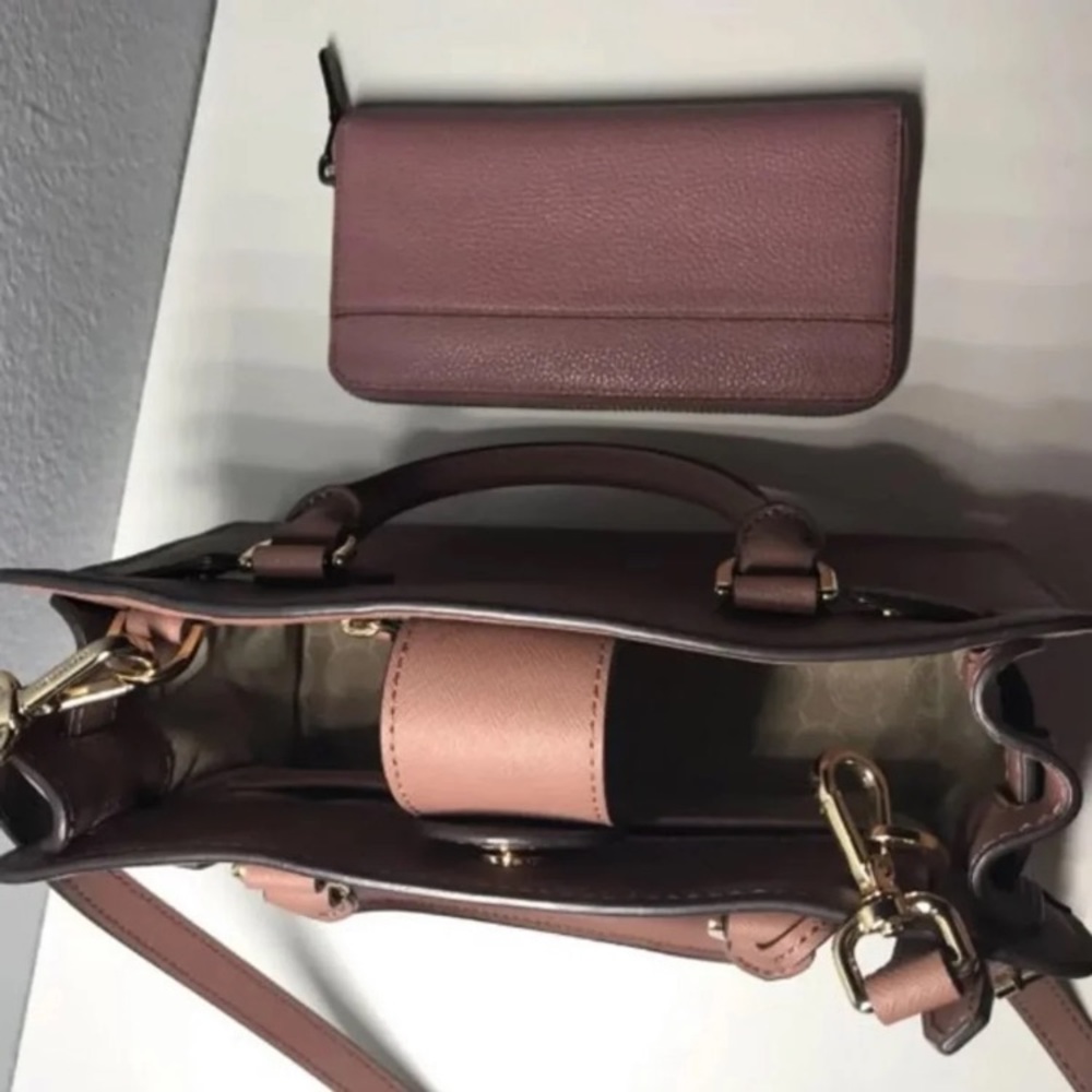 NWT Micheal Kors Satchel - Picture 2 of 3